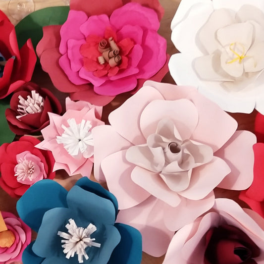 10/11 | Giant Paper Flowers